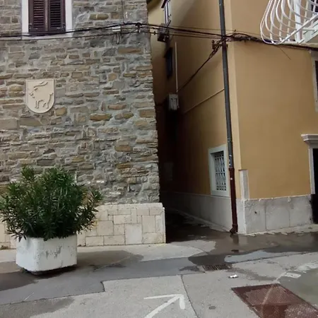 Beachfront Diagon Alley * Piran