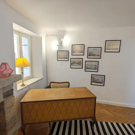 Beachfront Diagon Alley * Piran